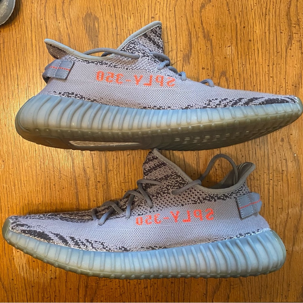 Yeezy 350 V2 “Beluga 2.0” Size 13